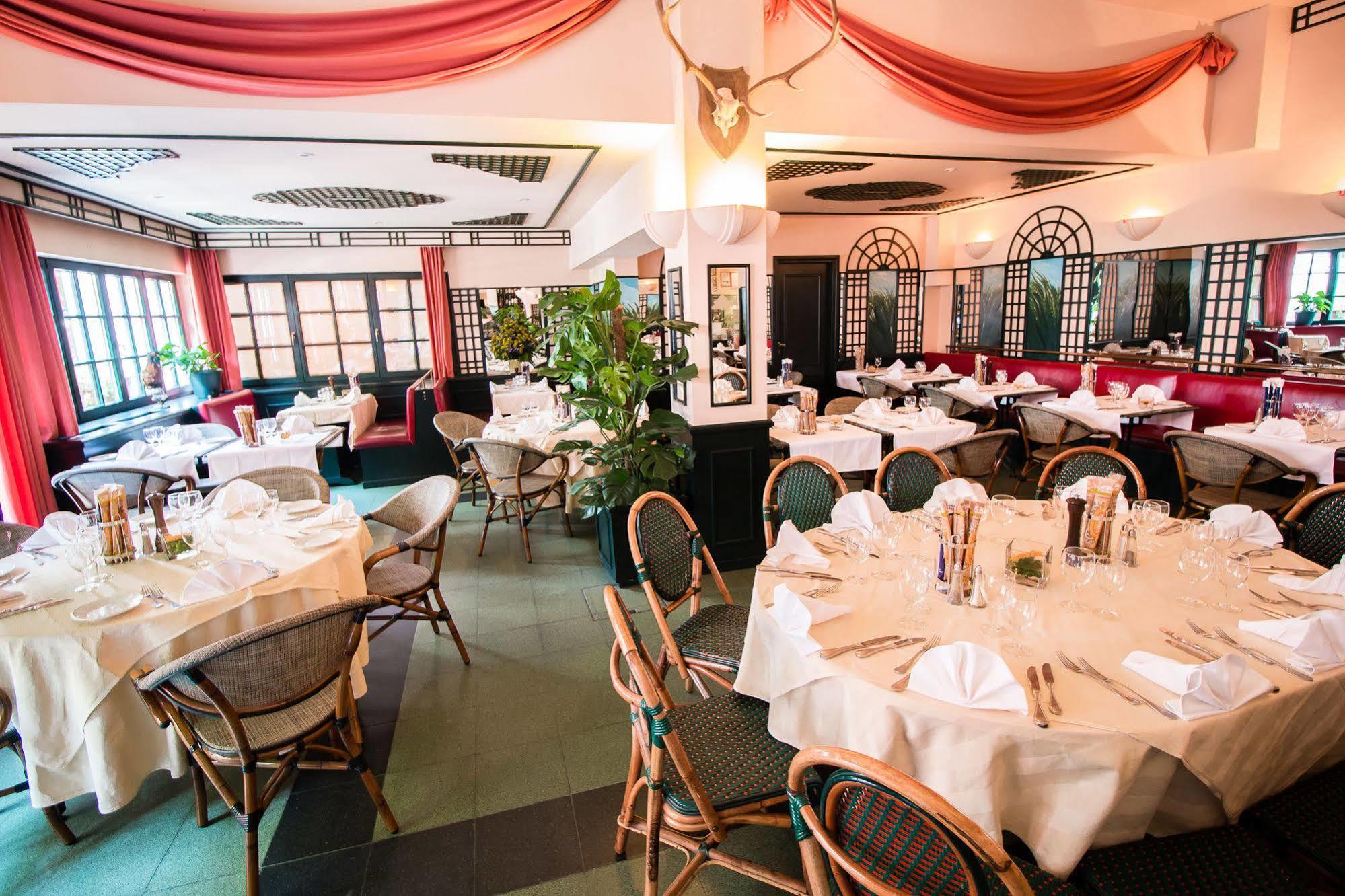 Hotel Au Repos Des Chasseurs Auderghem Dış mekan fotoğraf